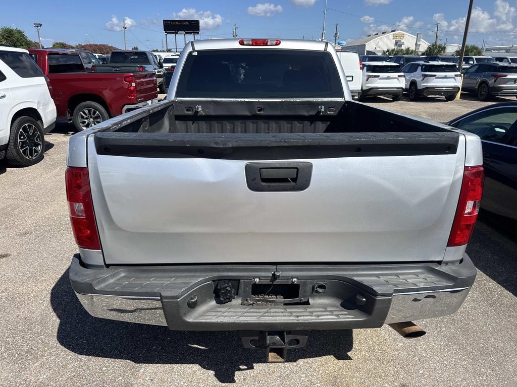 Used 2012 Chevrolet Silverado 2500 W/T AWD/4WD image 15
