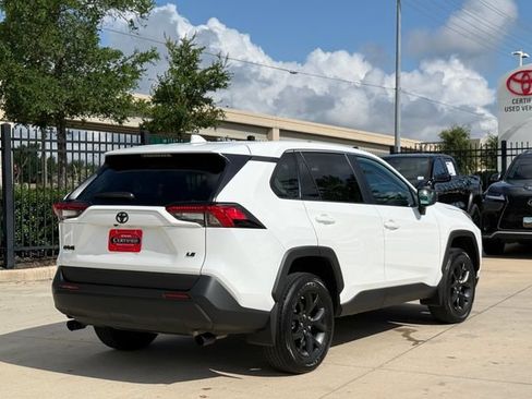 Used 2024 Toyota RAV4 LE FWD image 4