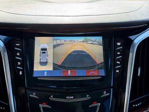Used 2018 Cadillac Escalade Luxury AWD/4WD image 67
