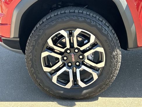 Used 2026 GMC Canyon AT4 w/ Nightfall Essentials Package AWD/4WD image 32