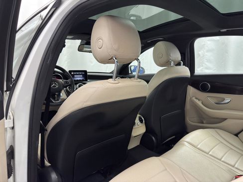 Used 2018 Mercedes-Benz C 300 4MATIC Sedan w/ Premium Package image 23