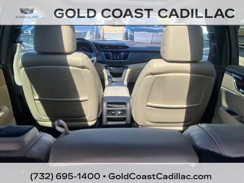 Used 2017 Cadillac XT5 Luxury w/ Driver Awareness Package AWD/4WD image 10