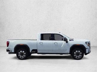 Used 2026 GMC Sierra 2500 Denali w/ Denali Reserve Package AWD/4WD video 4