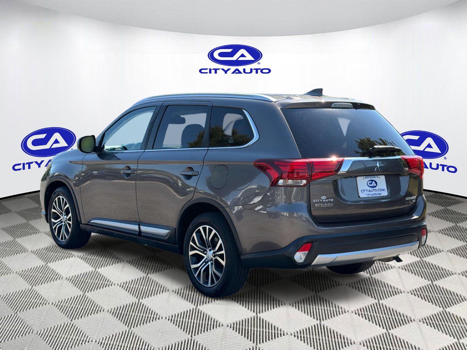 Used 2017 Mitsubishi Outlander SEL FWD image 5