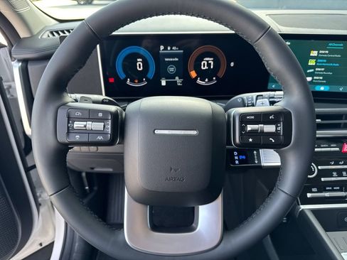 New 2026 Hyundai Santa Fe SE FWD image 3