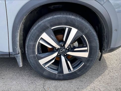 Used 2022 Nissan Rogue Platinum w/ Head-Up Display Package FWD image 11