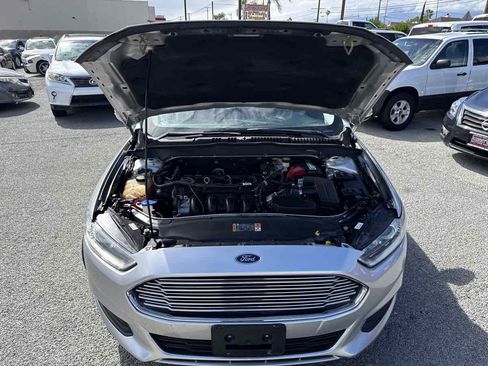 Used 2016 Ford Fusion SE FWD image 32