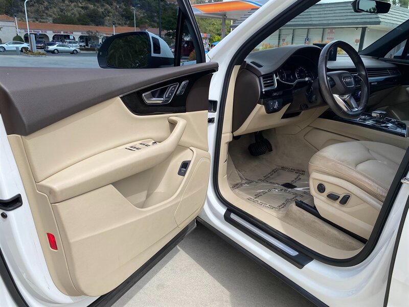Used 2017 Audi Q7 3.0T Premium Plus AWD/4WD image 15