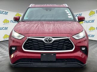 Used 2024 Toyota Highlander XLE video 2