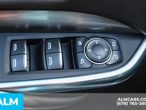 Used 2025 Cadillac XT4 Premium Luxury FWD image 40