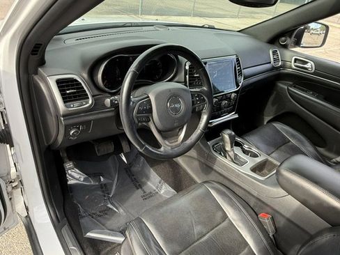 Used 2020 Jeep Grand Cherokee Limited w/ Luxury Group II RWD image 12