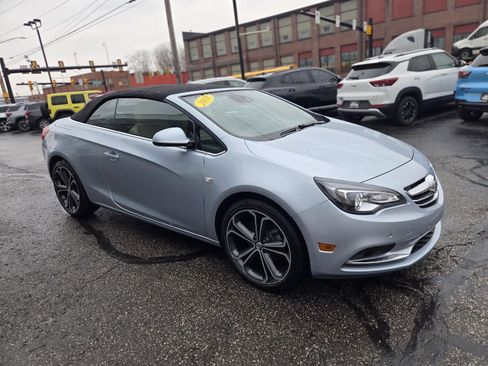 Used 2018 Buick Cascada Premium image 10