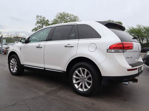 Used 2014 Lincoln MKX AWD w/ Equipment Group 102A image 3