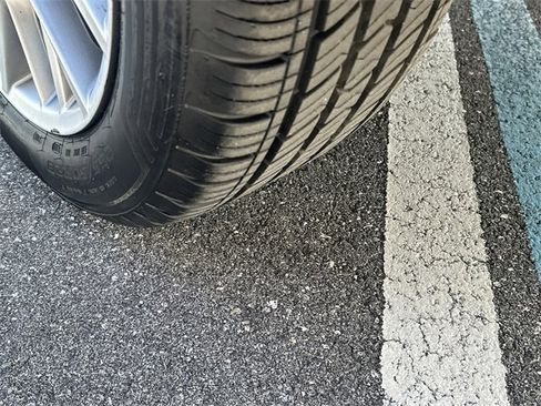 Used 2022 Jeep Grand Cherokee L Summit w/ Luxury Tech Group V image 25