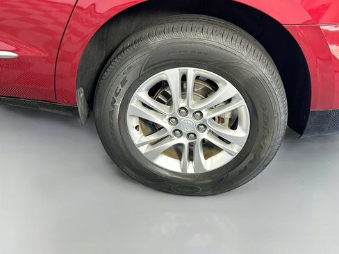 Used 2018 Buick Enclave Essence FWD image 30