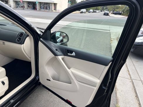 Used 2014 Volkswagen Tiguan SEL FWD image 22