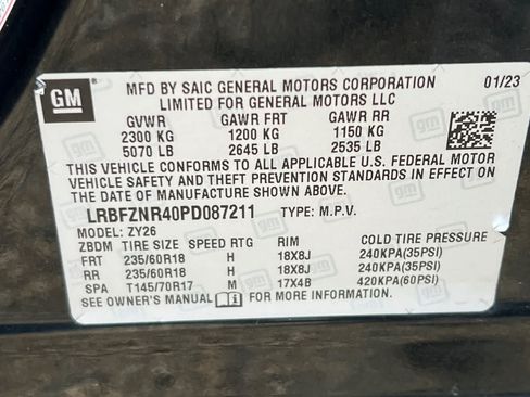 Used 2023 Buick Envision Essence FWD image 37