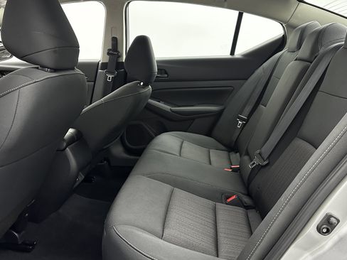 Used 2025 Nissan Altima 2.5 SV image 22