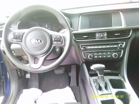 Used 2018 Kia Optima LX FWD image 7
