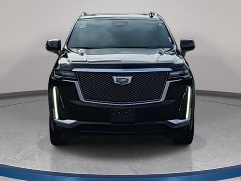 Used 2022 Cadillac Escalade Premium Luxury w/ LPO, Radiant Package AWD/4WD image 2