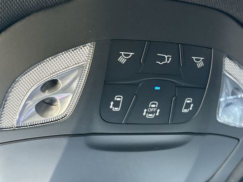New 2025 Chrysler Pacifica Select image 25