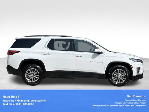 Used 2023 Chevrolet Traverse LT FWD image 4