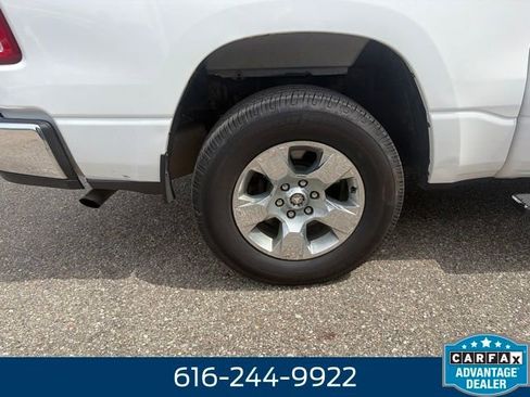 Used 2019 RAM 1500 Big Horn AWD/4WD image 9