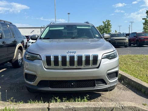 Used 2021 Jeep Cherokee Latitude FWD image 6