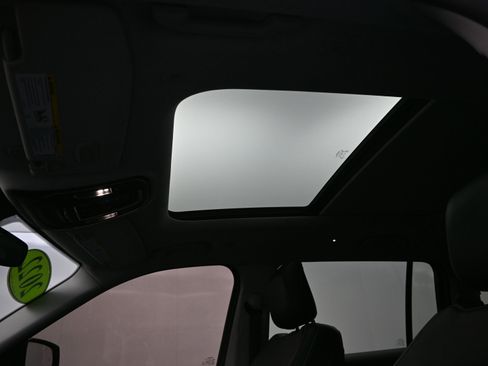 Used 2022 Jeep Grand Cherokee L Limited image 21