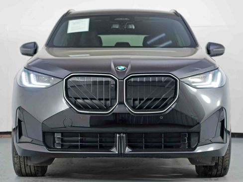 Used 2025 BMW X3 xDrive30i w/ Premium Package image 7
