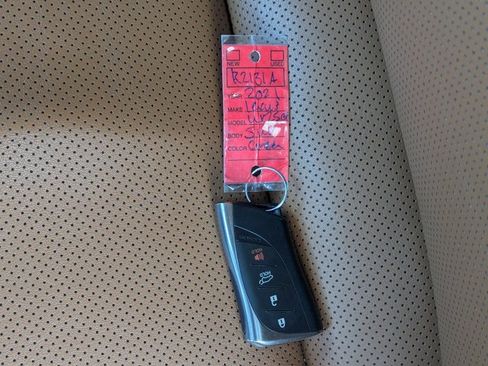 Used 2021 Lexus UX 250h w/ Premium Package image 37