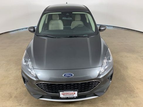Used 2020 Ford Escape SE image 4