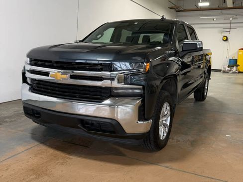 Used 2022 Chevrolet Silverado 1500 LT image 1
