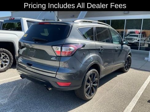 Used 2018 Ford Escape SE w/ SE Sport Appearance Package AWD/4WD image 6