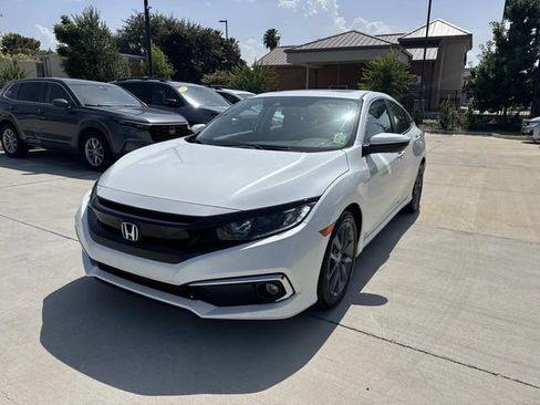 Used 2019 Honda Civic EX image 3