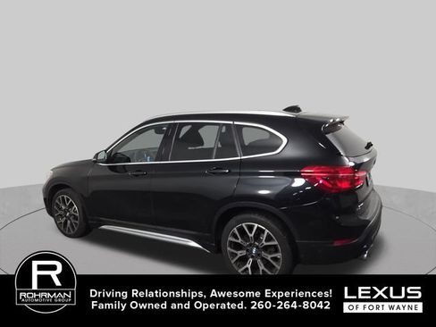 Used 2022 BMW X1 xDrive28i w/ Convenience Package AWD/4WD image 11