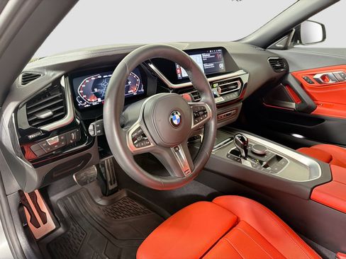 Certified 2023 BMW Z4 M40i w/ Premium Package image 10
