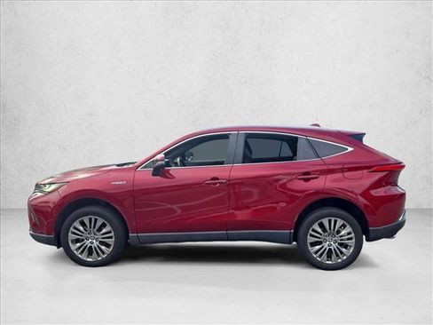 Used 2021 Toyota Venza XLE w/ Softex Package AWD/4WD image 8