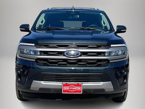 Certified 2023 Ford Expedition XLT image 3
