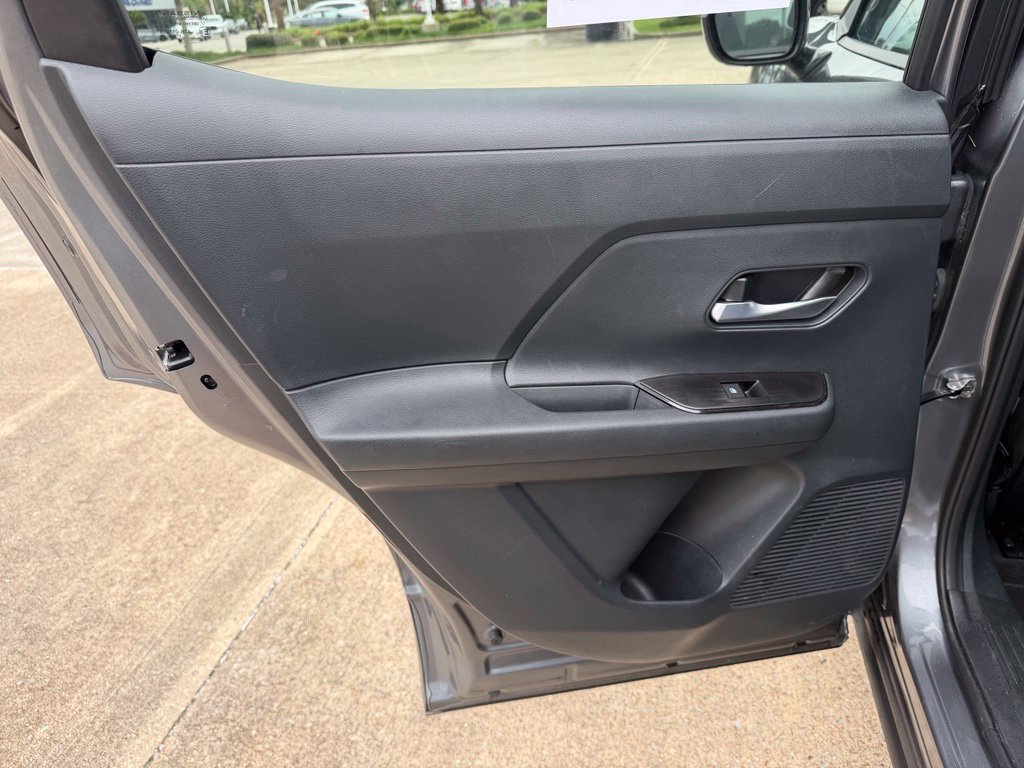 Used 2026 Nissan Kicks SV FWD image 13