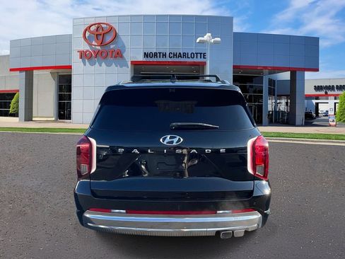Used 2023 Hyundai Palisade Calligraphy w/ Cargo Package FWD image 6