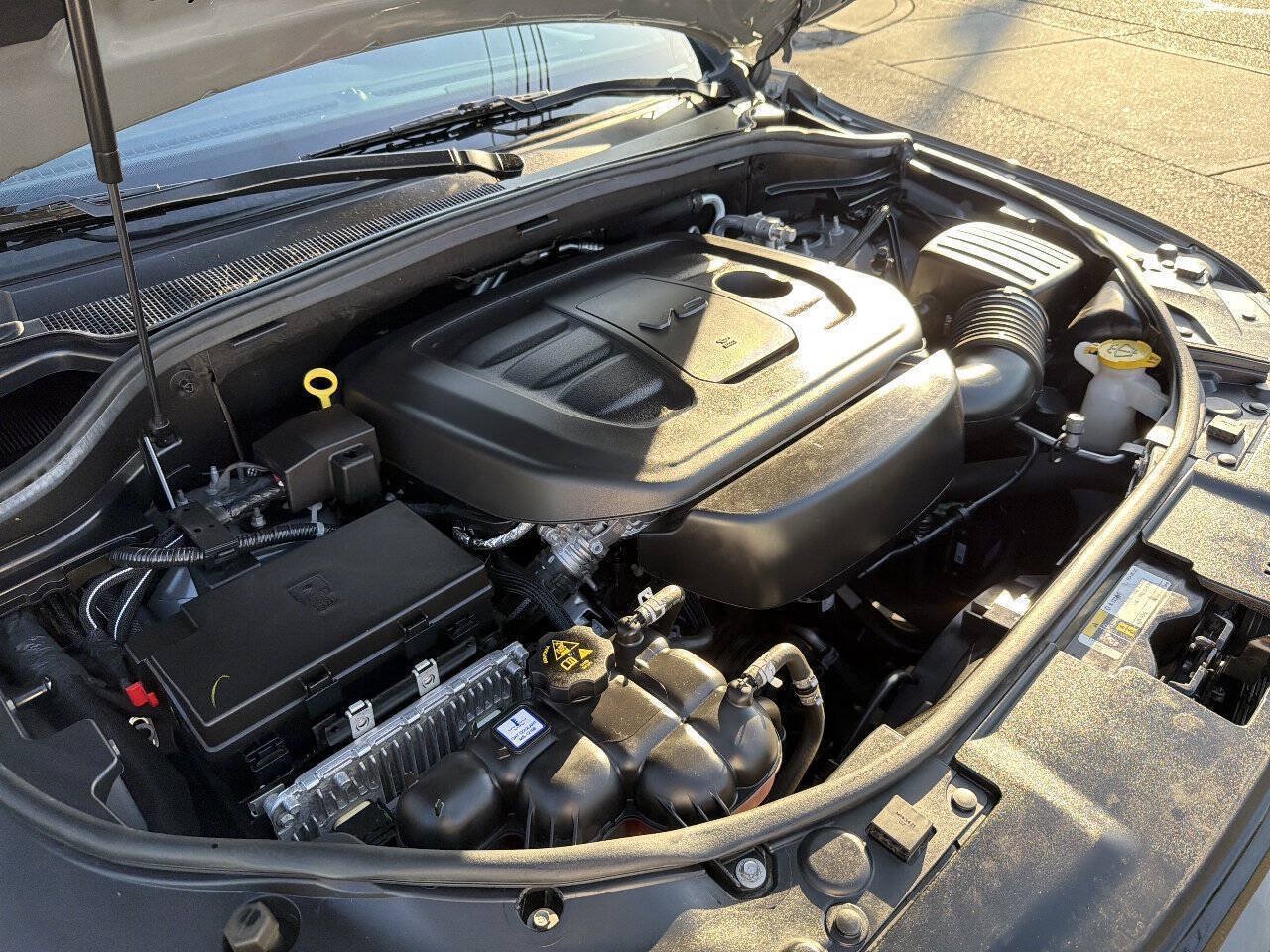 Used 2020 Dodge Durango SXT AWD/4WD image 14