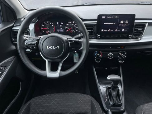 Used 2022 Kia Rio LX image 11