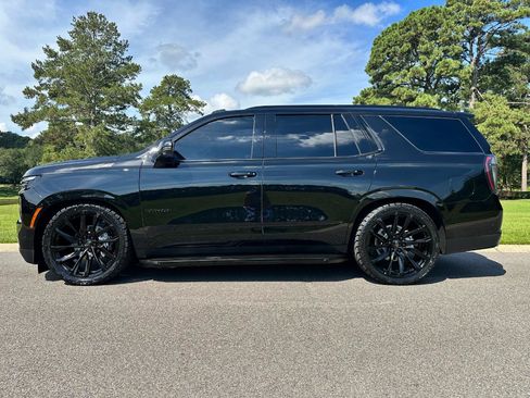 Used 2025 Chevrolet Tahoe RST w/ RST Capability Package AWD/4WD image 8