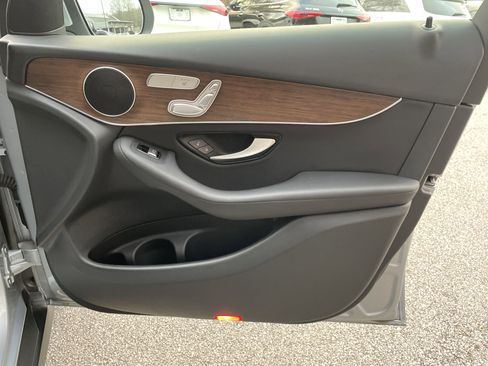 Certified 2022 Mercedes-Benz GLC 300 4MATIC w/ Premium Package Lite image 48