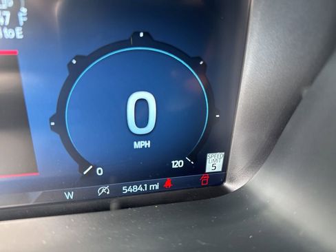 Used 2025 Ford F150 Lariat w/ Equipment Group 501A Mid image 7