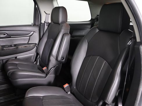 Used 2017 GMC Acadia Limited SLT image 32