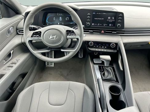 New 2026 Hyundai Elantra Sport FWD image 16