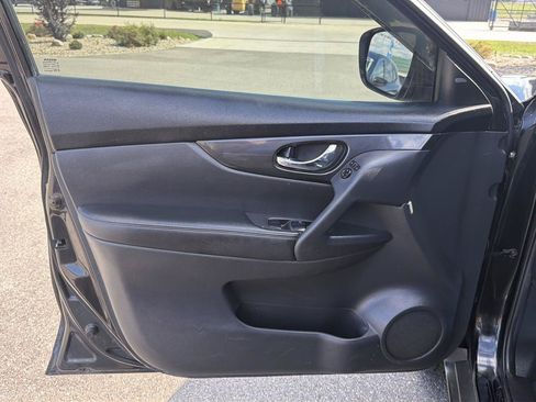 Used 2020 Nissan Rogue SV AWD/4WD image 8