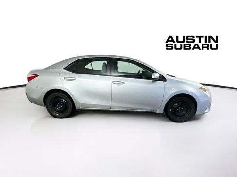 Used 2015 Toyota Corolla LE FWD image 8